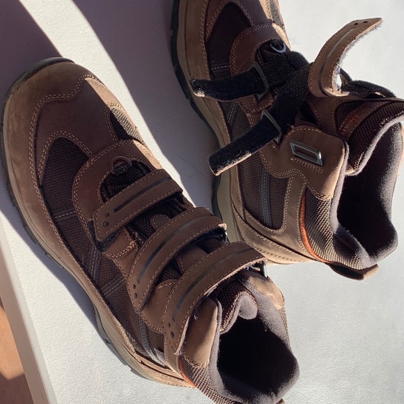 Snow sneakers by LL Bean - Picture 2 of 4